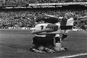 Spontane World Cup-Gebet unterscheidet sich vom Fußball-Aktivismus
