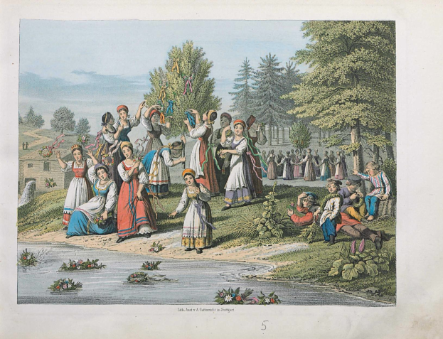 Gruppe von Menschen in traditioneller ungarischer Kleidung, die neben einem Fluss mit Grünfläche und einem Gebäude im Hintergrund stehen, beschriftet mit 'Litauischer Folkloretanz' unten.