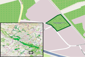 Eine Karte von Stuttgart, Deutschland, unterteilt in zwei Teile mit Text oben und unten, die eine vorgeschlagene Standortmarkierung hervorhebt.