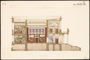 Ein detailliertes Bild einer Opernhaus-Außenansicht, geschmückt mit Fenstern, Türen, Säulen und farbenfrohen Malereien, die das Innere zeigen, mit begleitendem Text, der historische Informationen bereitstellt.