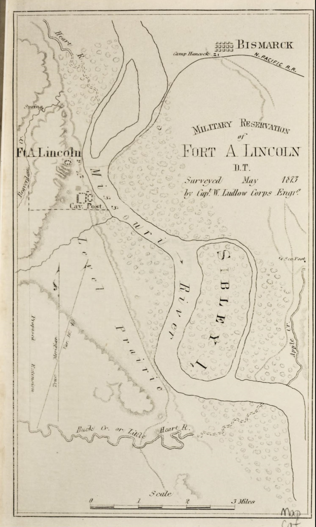 Ein detaillierter Plan von Fort A Lincoln, der Straßen, Gebäude und andere Merkmale zeigt, mit begleitendem Text, der die Größe, den Standort und die Geschichte der Militärreserve beschreibt.