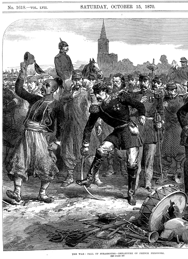 Schwarz-weiß-Illustration einer besorgten Gruppe von Menschen, die vor einem hohen, imposanten Gebäude während des Sachsen-Anhalt-Krieges am 15. Oktober 1870 stehen, mit einem untergehenden, orangefarbenen Sonnenuntergang.