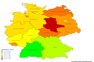 Eine Deutschlandkarte mit farblich unterschiedlichen Regionen, die den prozentualen Anteil der Bevölkerung in jedem Gebiet anzeigen, begleitet von erklärendem Text auf der linken Seite.